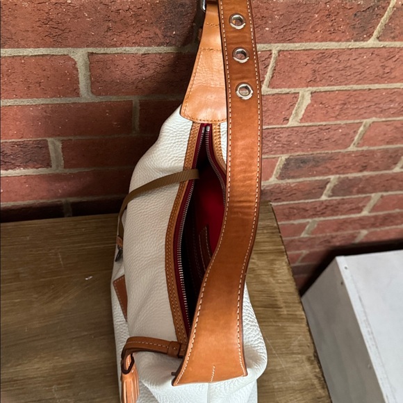 Dooney & Bourke Cream and Tan Shoulder Bag - Picture 7 of 9